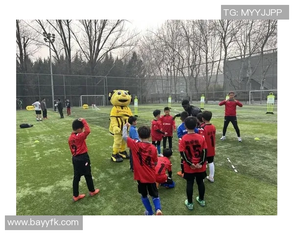 德甲球队青训计划：打造专业足球学院，造就未来之星